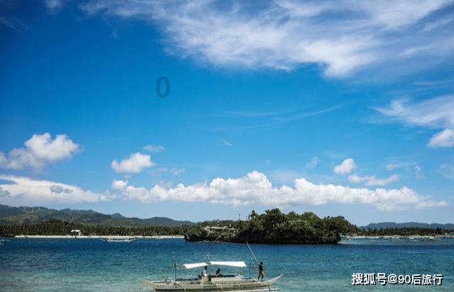 逃离黑白系房屋